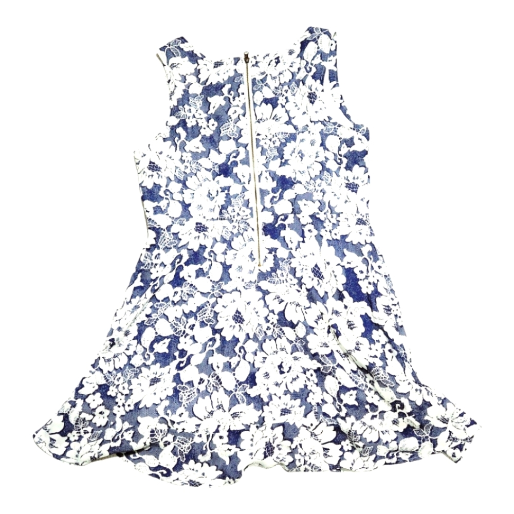 XL Blue & White Floral Printed 👗